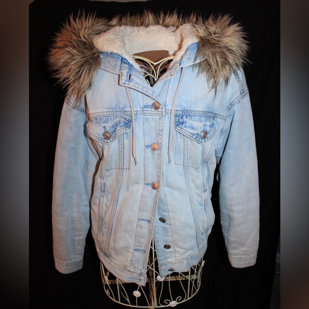 American Eagle Sherpa-lined Denim Bomber Jacket with Fur Hood Women's XXS